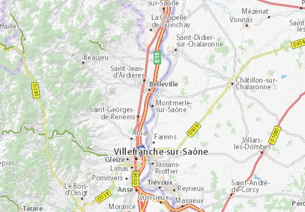 Holiday home Le Temps D'Une Pause: Beaujolais-View Retreat with EV Charging Montmerle-sur-Saone